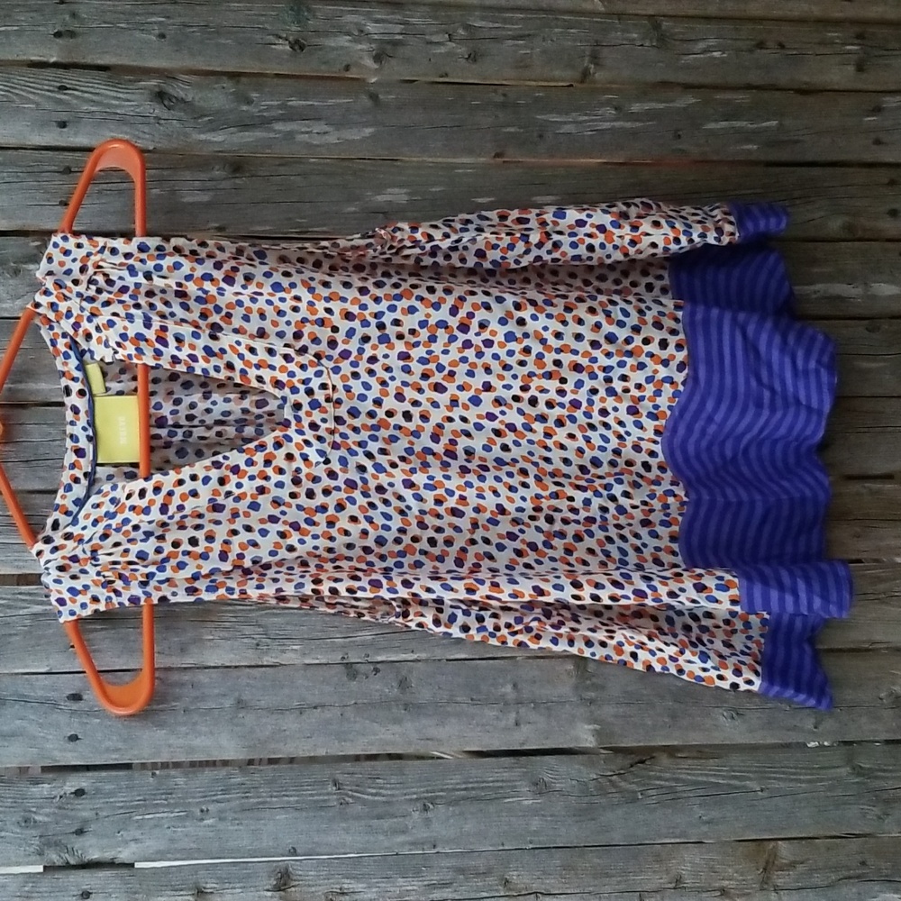Maeve Size 6 Artsy Print Sleeveless Rounded V Neck Blouse Lightweight